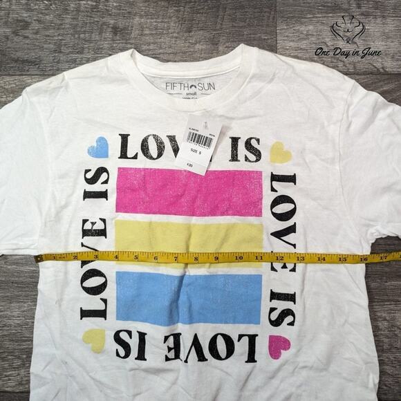 Fifth Sun Love Is Short Sleeve Tee Shirt Size S - Picture 3 of 5